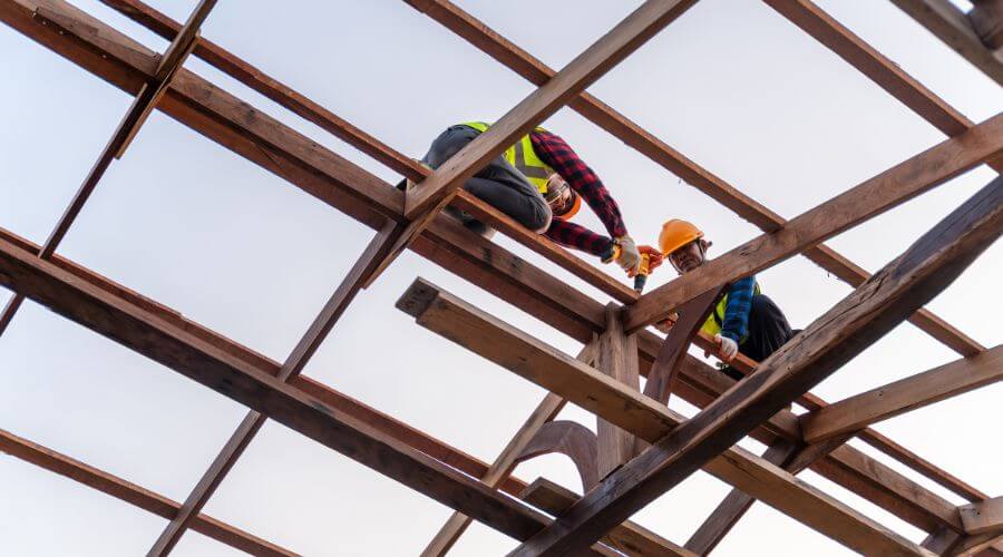 Professional gutter cleaning services in La Quinta, CA